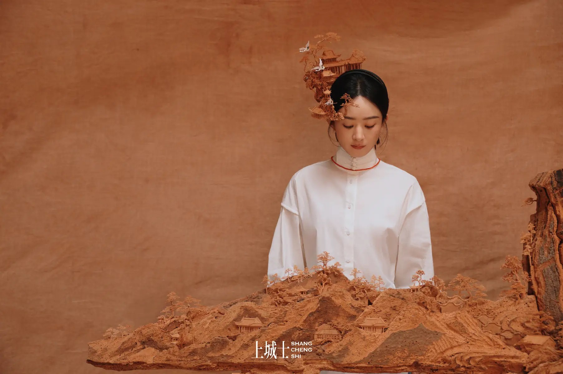 乐华创始人杜华考虑签约武大校花张杭,引发网友热议:不要霍霍学霸