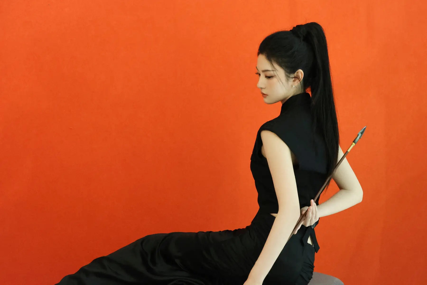 深圳再出超级IPO，55岁大叔为无人机造“心脏”：年入7亿，64次第一