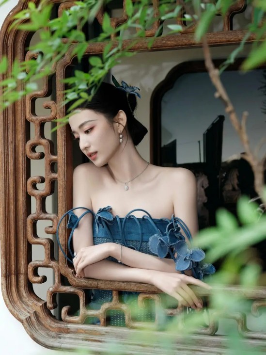 Nano Banana 拉爆谷歌营收创纪录，劈柴哥开心坏了，幕后团队曝内部“绝对优先事项清单”