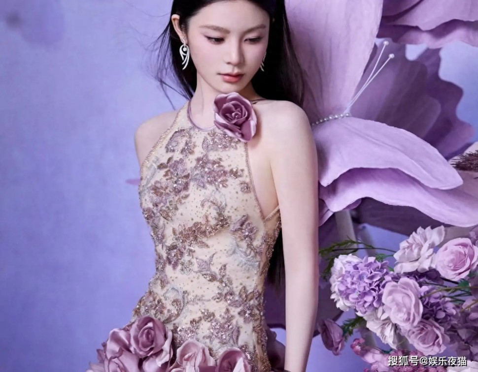 丧尸恐怖片《惊变28年：人骨圣殿》发新海报 尼娅·达科斯塔执导明年上映